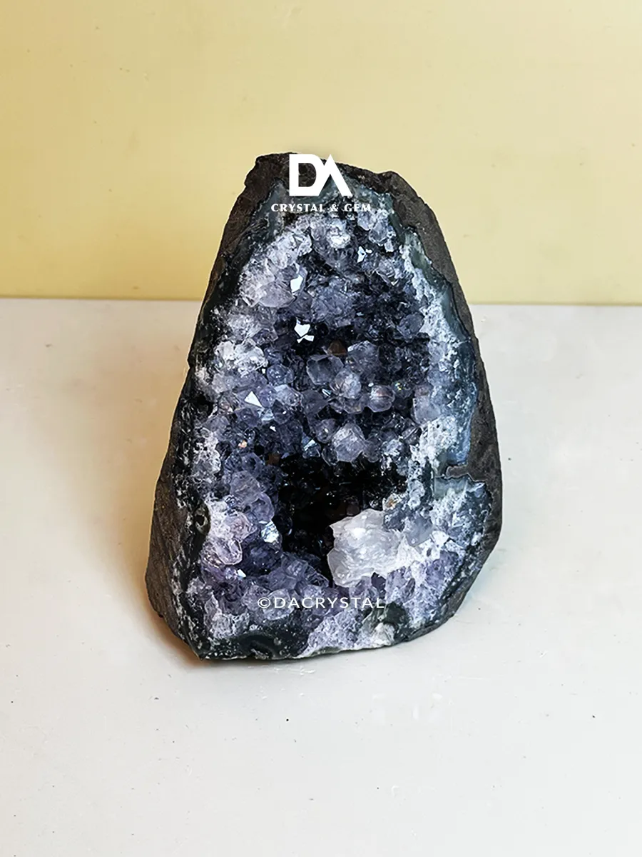 Amethyst Display Cave Shape (C12)