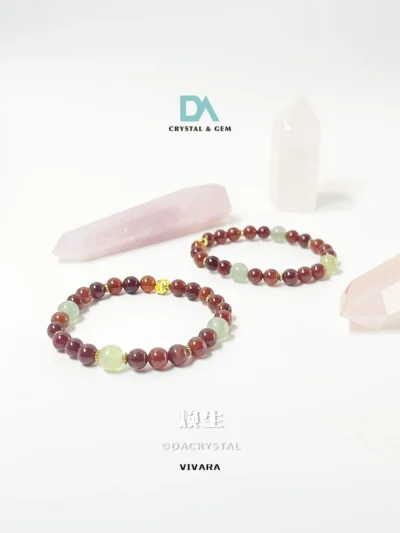 VIVARA crafted woth Spessartine Garnet rapidly dissolves fatigue, apathy, and burnout, rekindling your courage and passion to take decisive action, Green Aventurine tempers raw drive with peaceful harmony, attracting sustainable business prospects and influential allies.